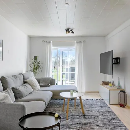 Bl1454-pandrup-rodhusvej-215 *