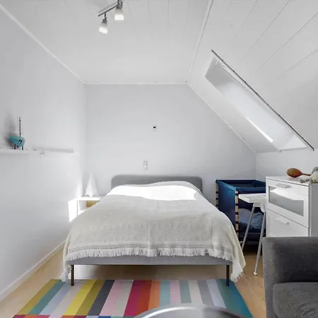 Bl1454-pandrup-rodhusvej-215 *